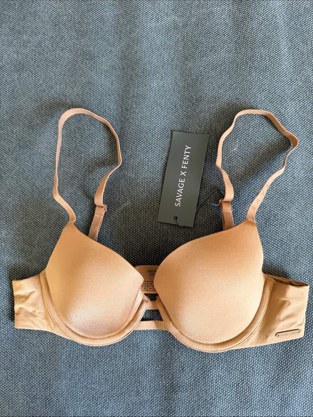 Savage X Fenty Light Tan T-Shirt Push-Up Bra. NWT 32A